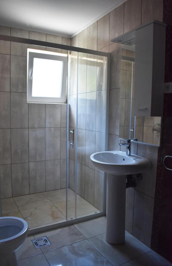 Apartments Montenegro Risan Cuckovic Bagian luar foto