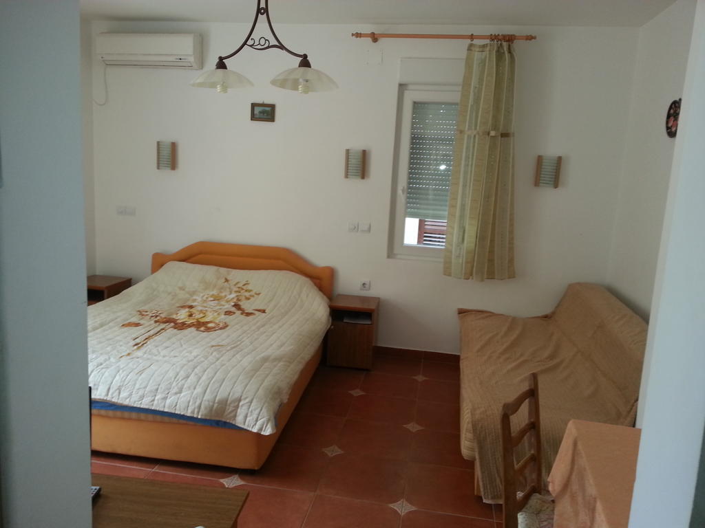 Apartments Montenegro Risan Cuckovic Bagian luar foto