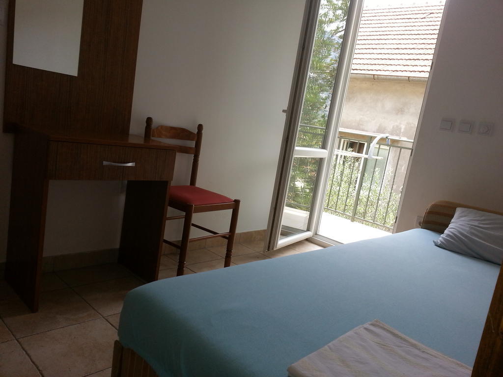 Apartments Montenegro Risan Cuckovic Ruang foto