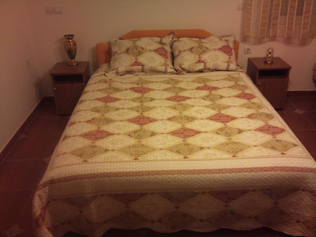 Apartments Montenegro Risan Cuckovic Ruang foto