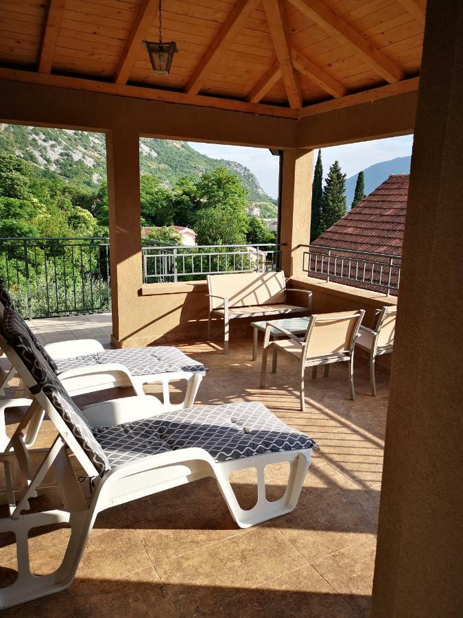 Apartments Montenegro Risan Cuckovic Bagian luar foto