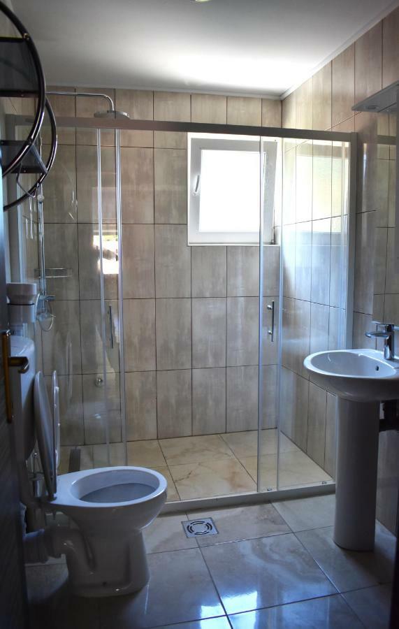 Apartments Montenegro Risan Cuckovic Bagian luar foto