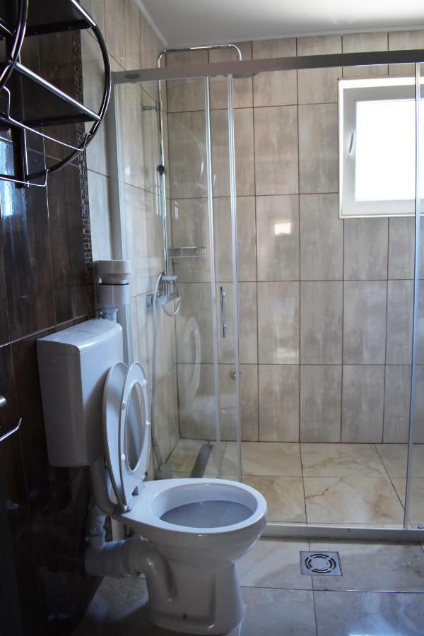 Apartments Montenegro Risan Cuckovic Bagian luar foto